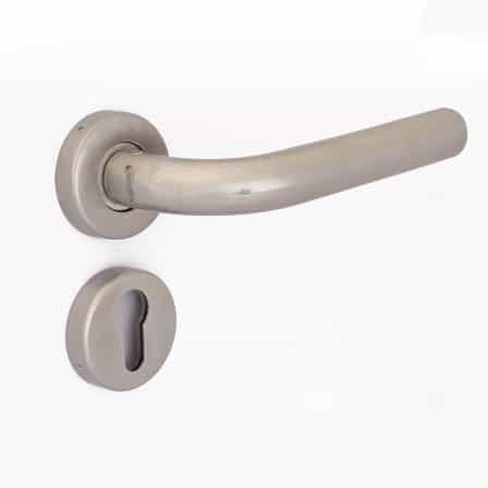 Magnum lever handle – Stainless steel | Door hardware