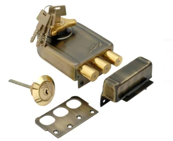 Magnum Tri Shoot Bolt Door Lock