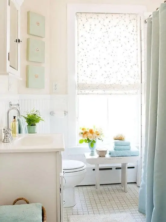 Neutral modern bathroom with bright tiles highlights