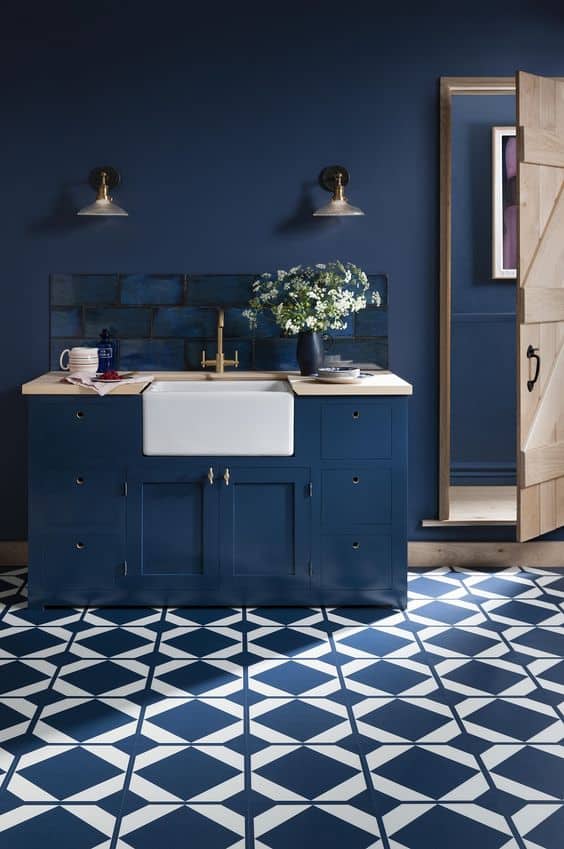 blue & white tiles with blue walls