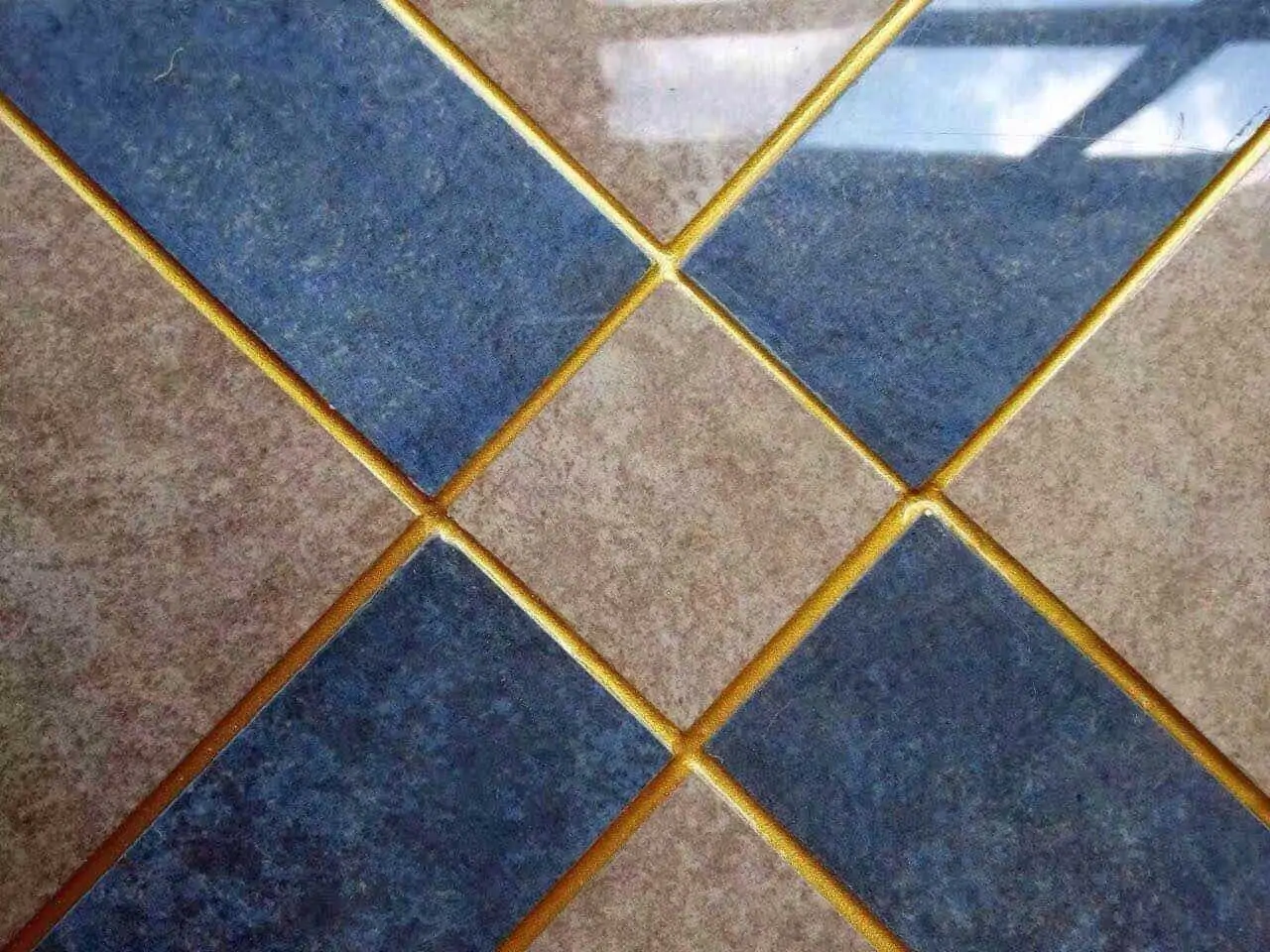 colourful Expoxy grout