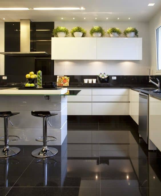 black surface for kitchen 