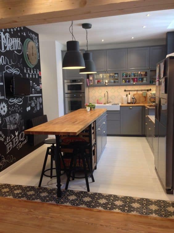 Broken peninsula kitchen design