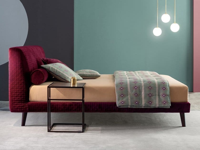  ÈS. Designer bed by Tiziano Carnieletto