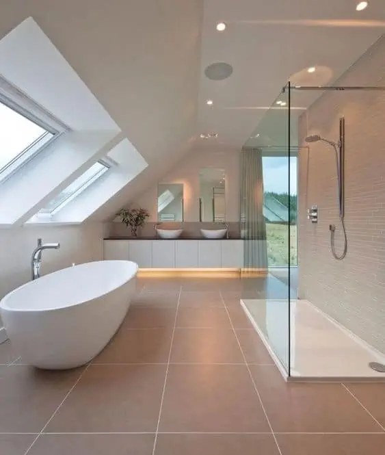 bathroom with bathtub