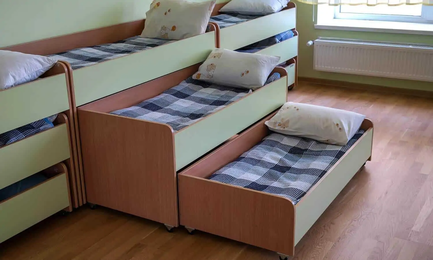  wooden trundle for kids, space saving bed like futon