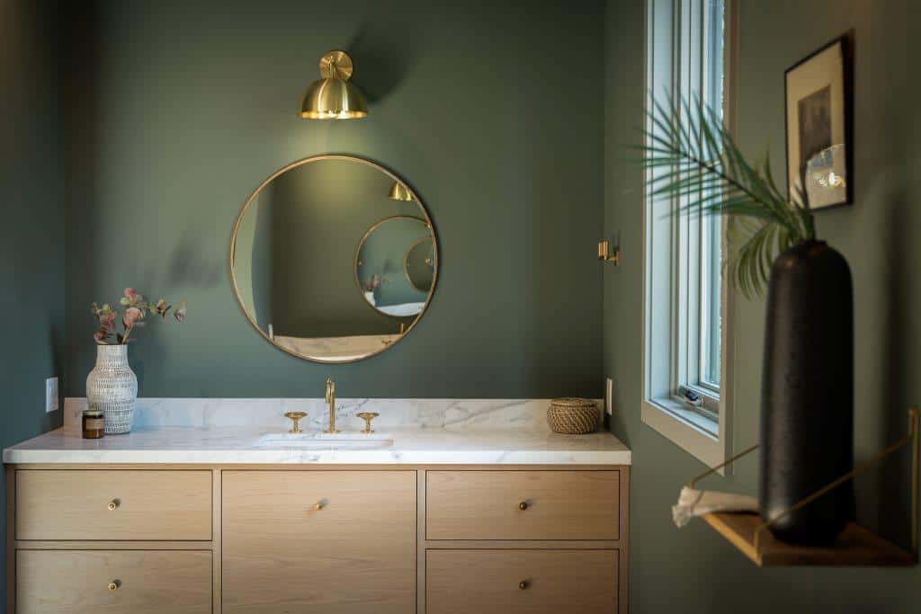  olive green wall paint colour for bathroom