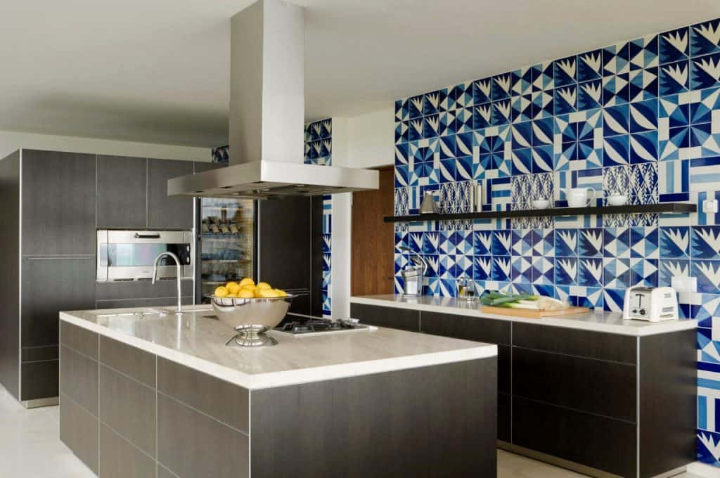 Geometric tiles with blue accents