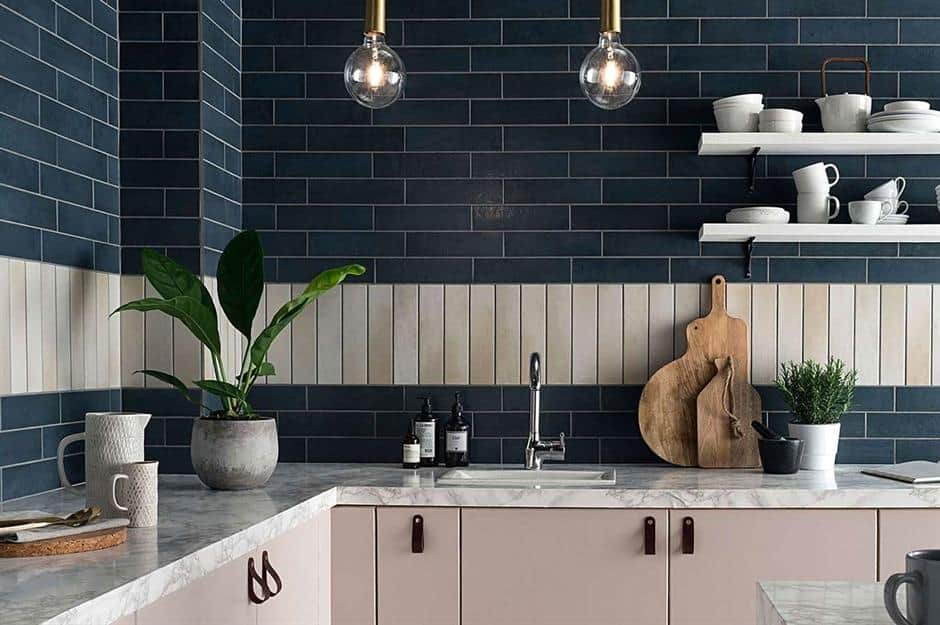 Simple and minimal kitchen backsplash tiles in blue colour