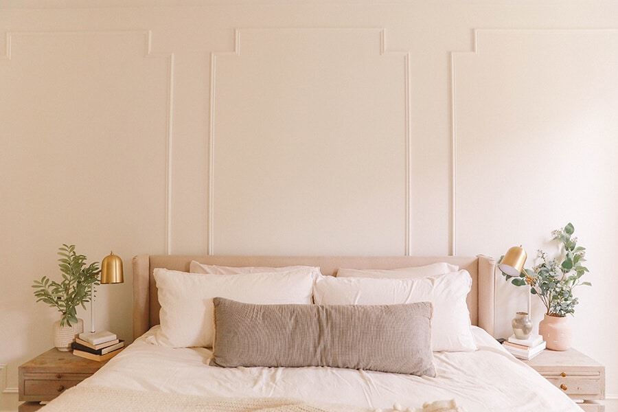 bedroom design with beige wall paint