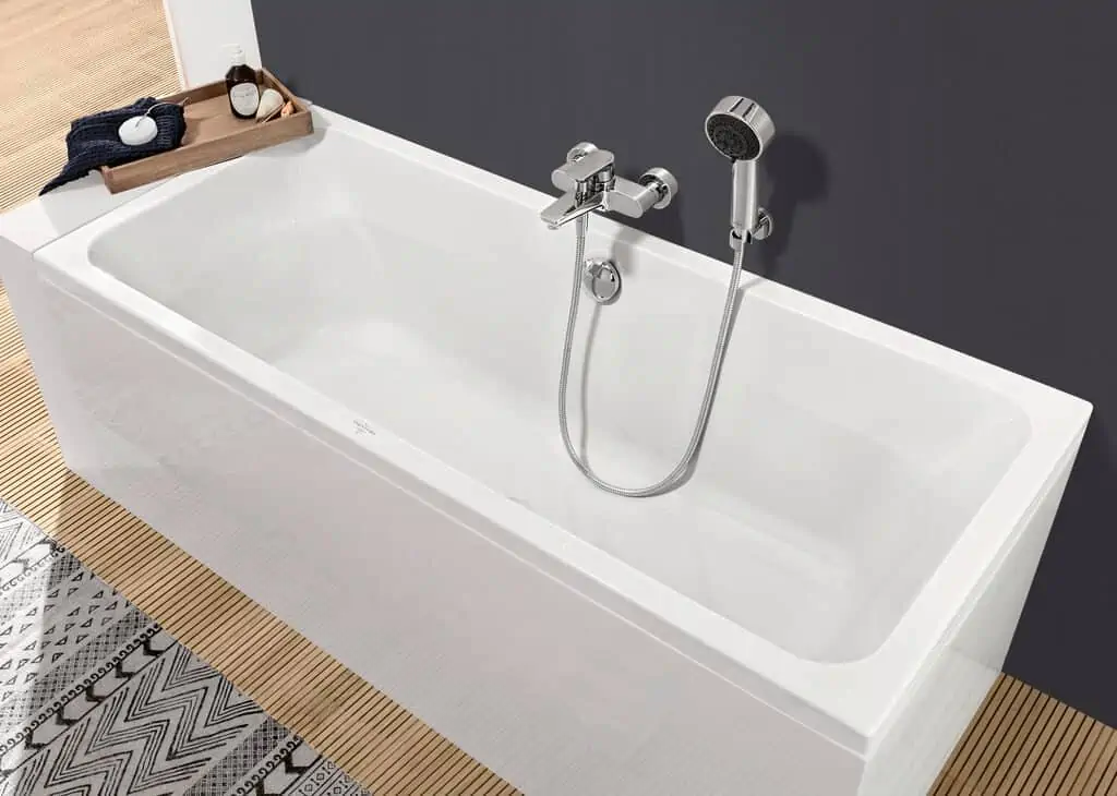 Villeroy & Boch modern sanitaryware collection AVENTO acrylic baths, ceramic bathtub