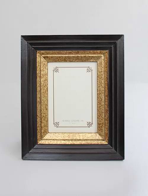 buy beautiful photo frames online with unique designs from collage to wall hanging frame