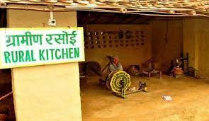 Traditinal kitchen in partanhgarh farmhouse