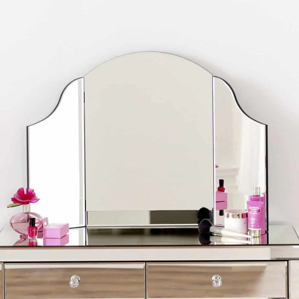 Here are 55+ handpicked decorative & utility mirrors with light for wall & dressing table.