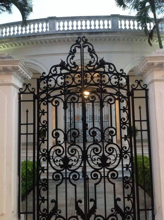 iron front gate design with Gothic design