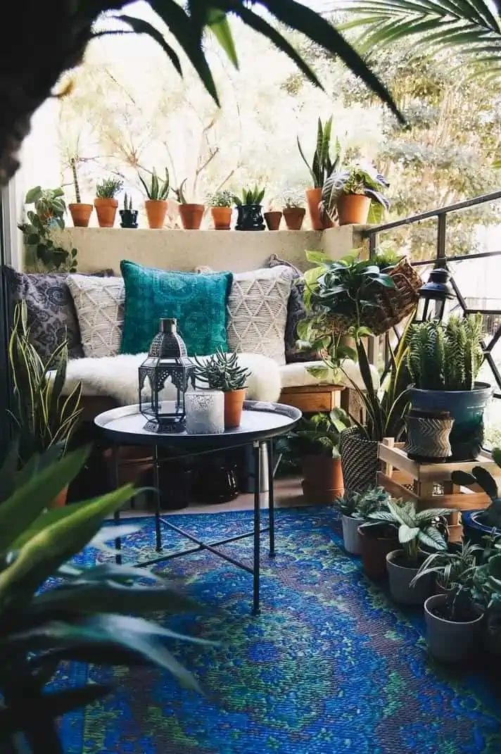 Bohemian blue balcony decoration ideas