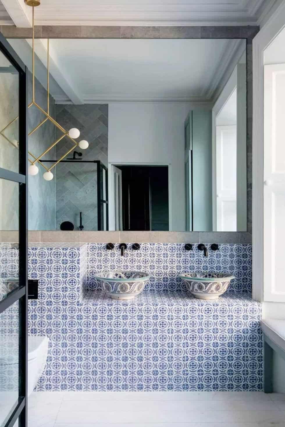 Beautiful Moroccan style bathroom wall tiles