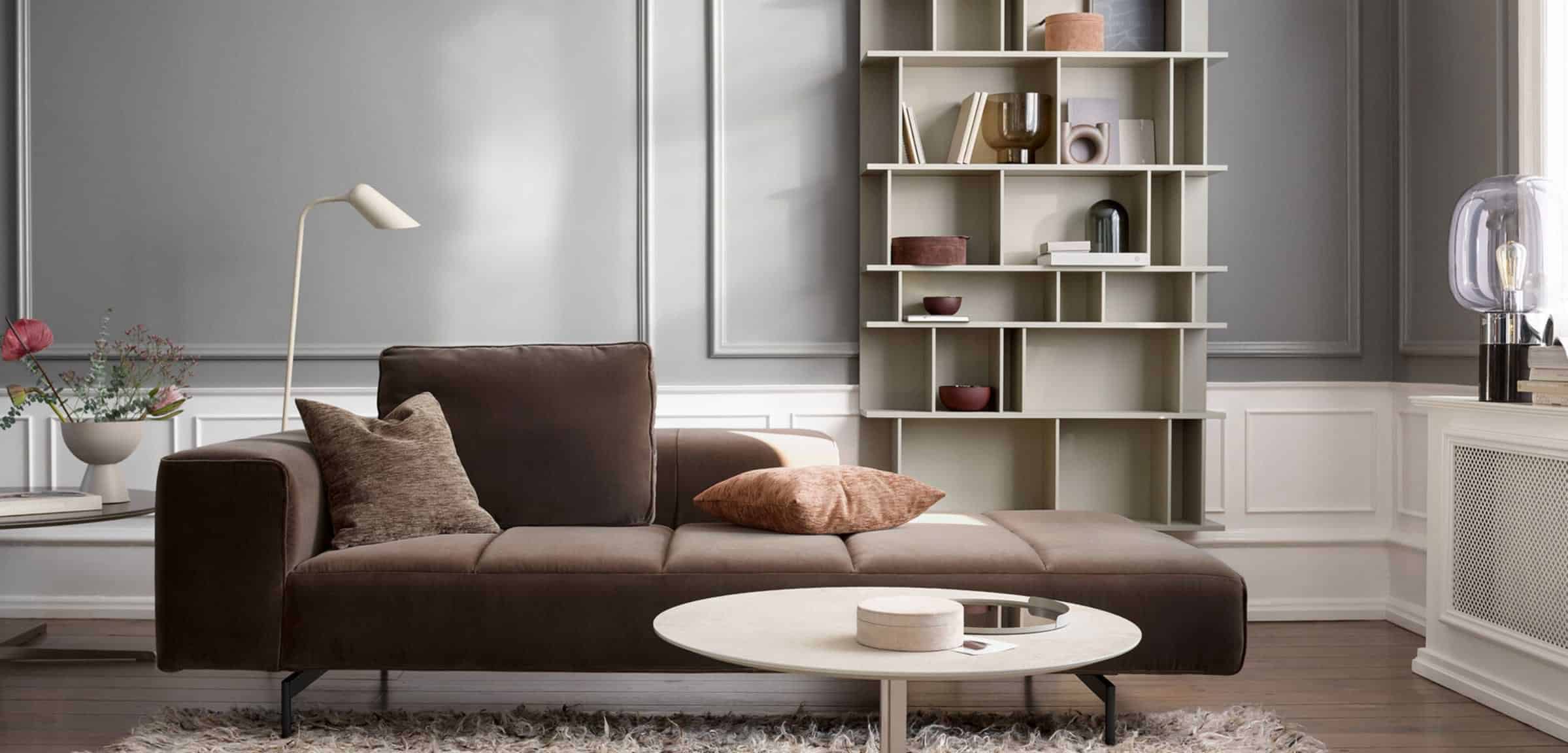 Como wall shelf design system in living room