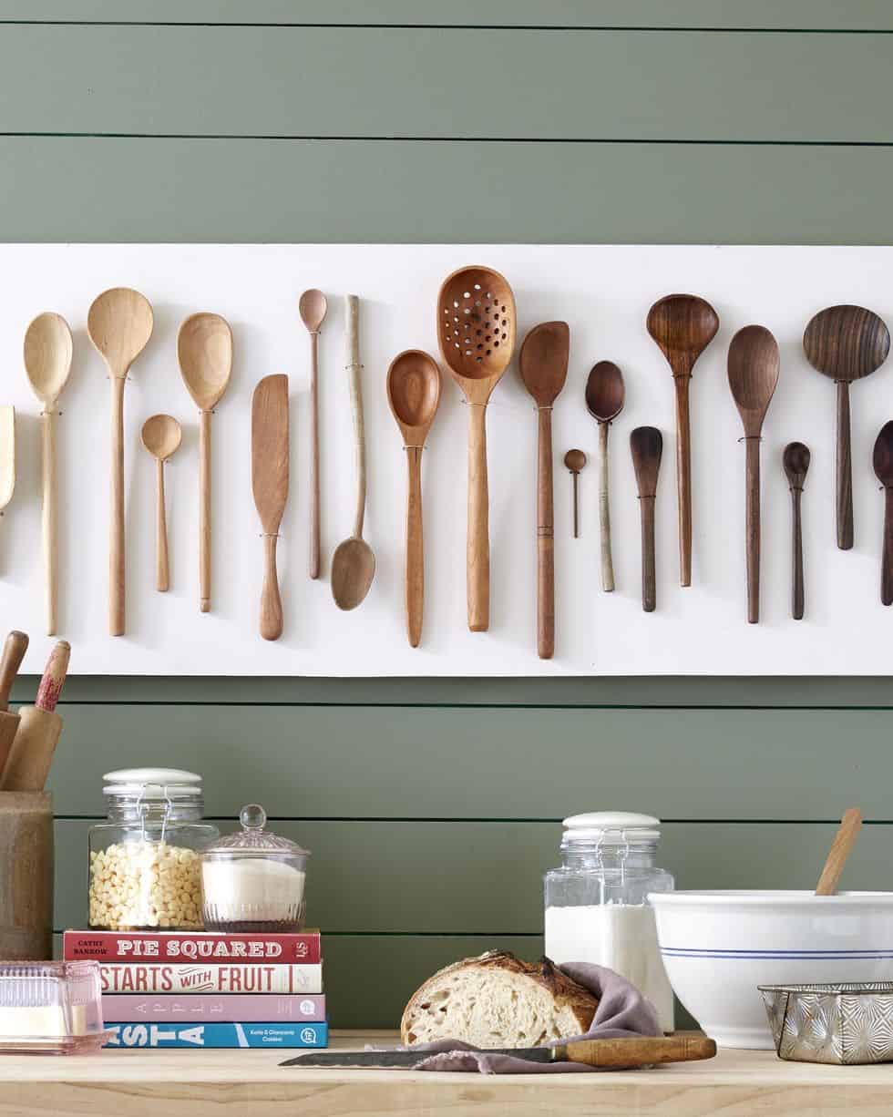 3D Wooden spoons displayed on a white background on the dining room wall decoration