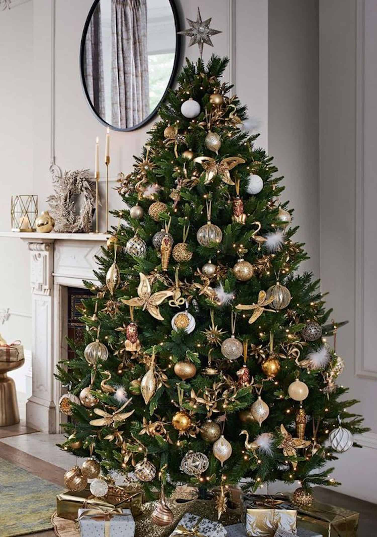Christmas decoration idea with small balls and lights as decor items for your tree and home