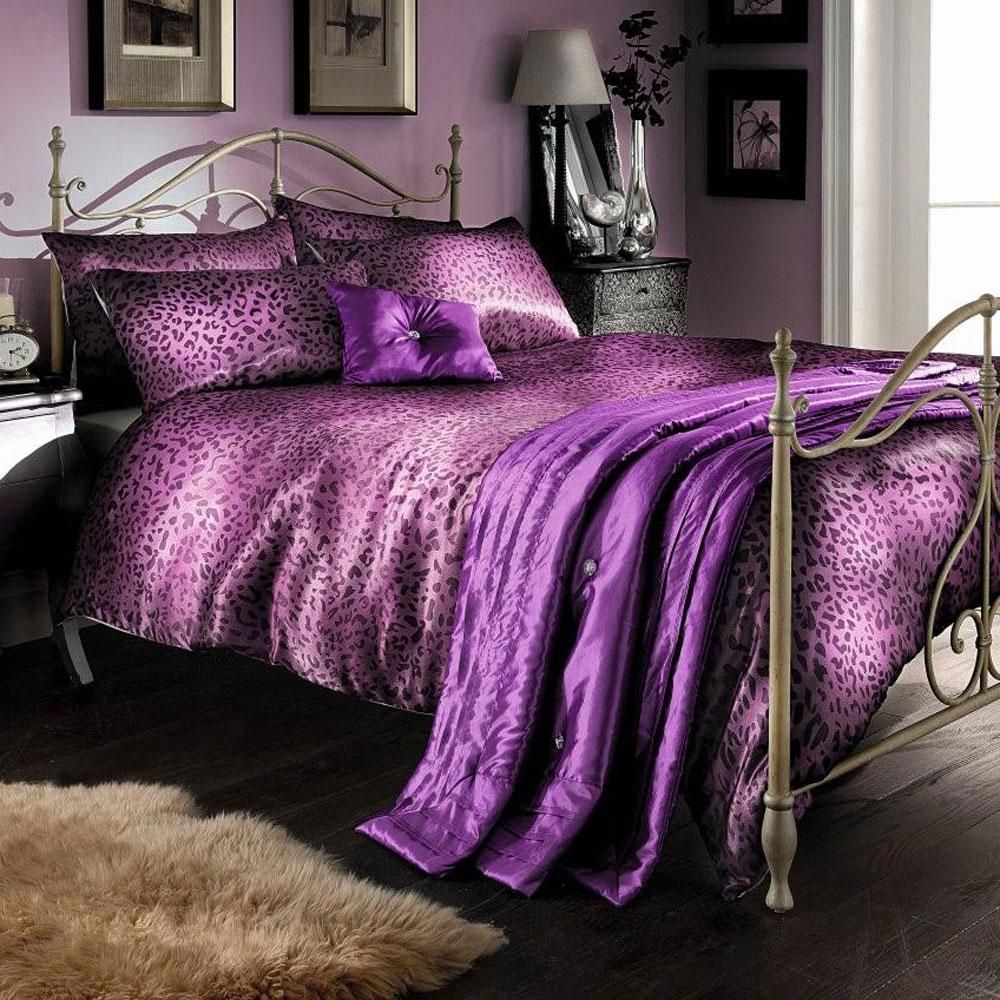 purple two colour combination bedroom, purple pink walls, leopard print on duvet