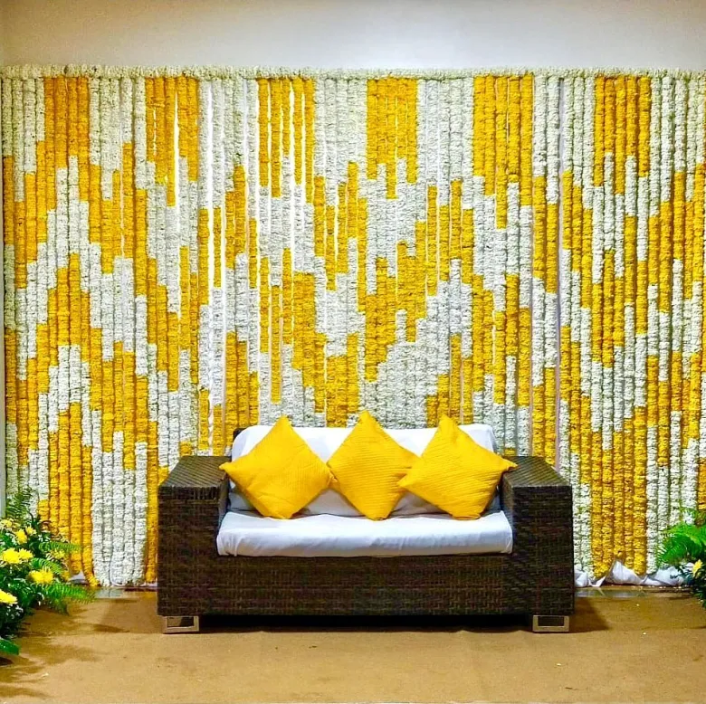 Floral backdrop in yellow and white 