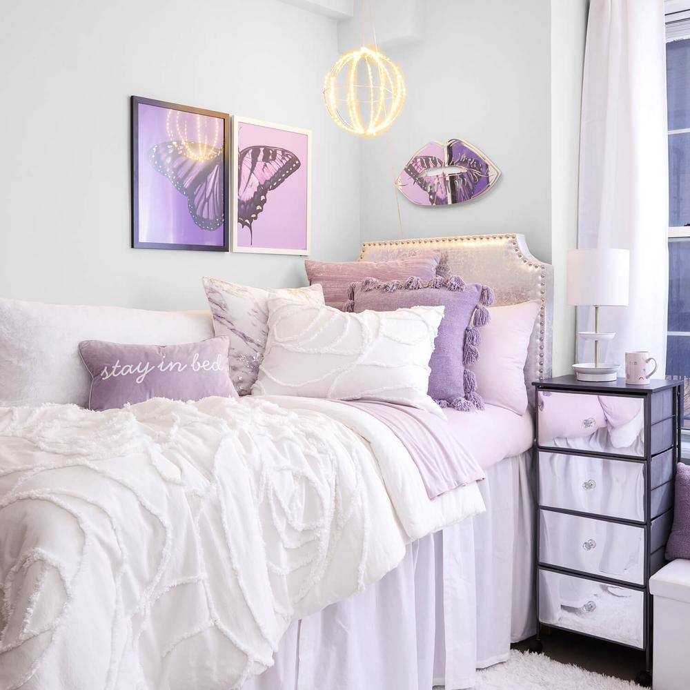 chic vibe, white and lilac colour scheme, beautiful decor, led lights