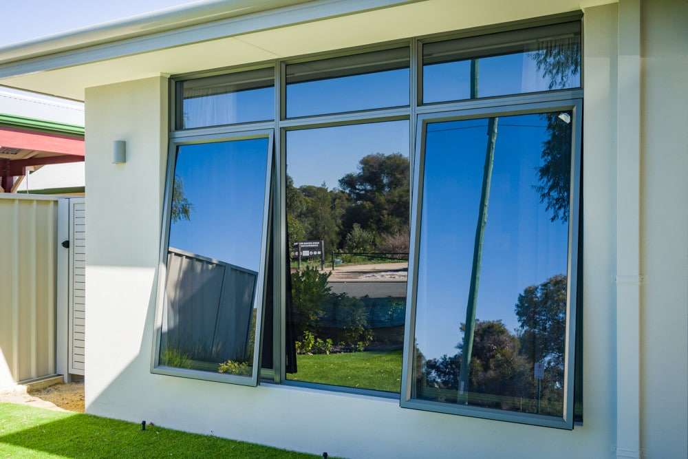 Awning windows on groundfloor