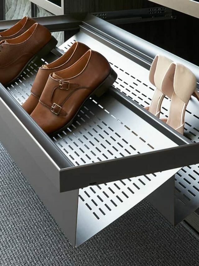 pullout shoe rack with shoes