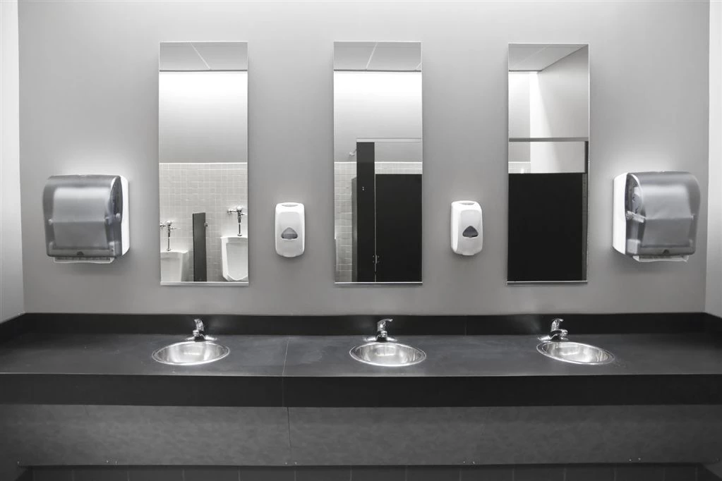 Reflect Your Bold and Daring Style with Polycarbonate Mirrors