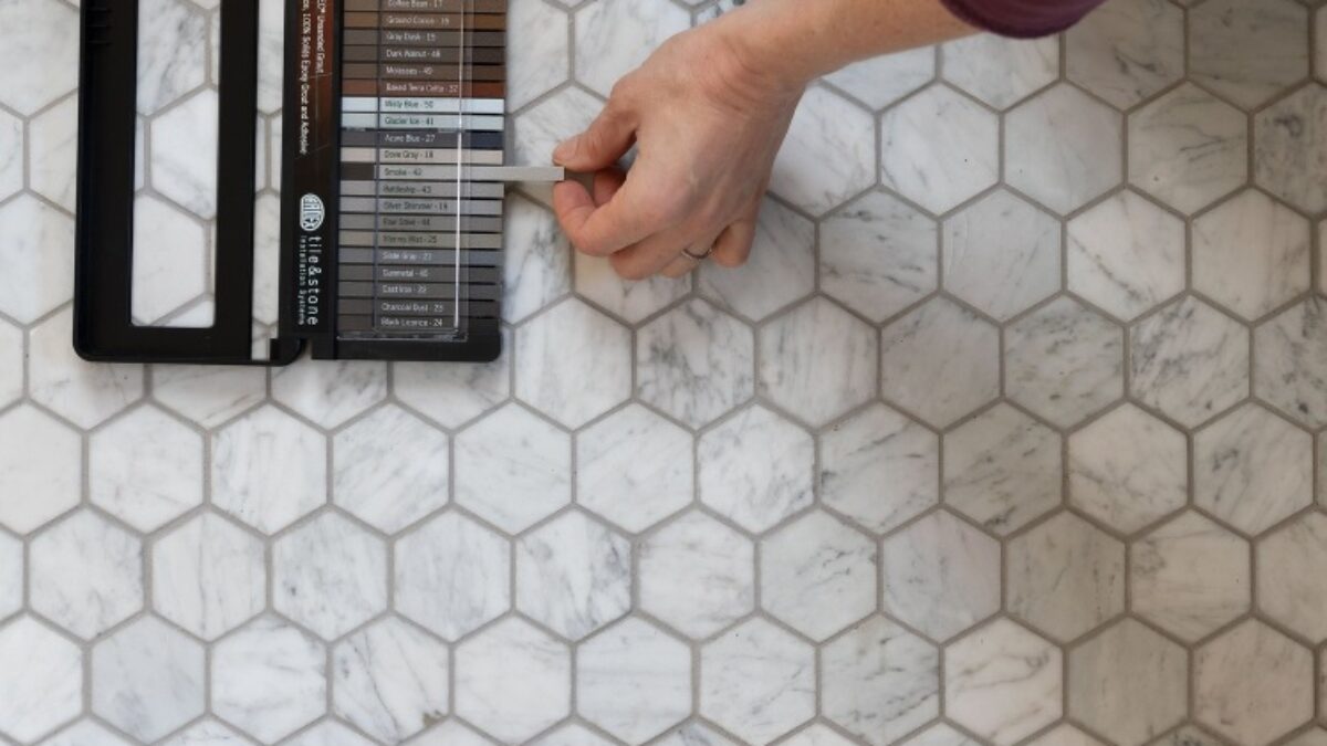 https://buildingandinteriors.com/wp-content/uploads/2023/02/pick-the-right-grout-colour-the-grit-and-polish-1200x675.jpg