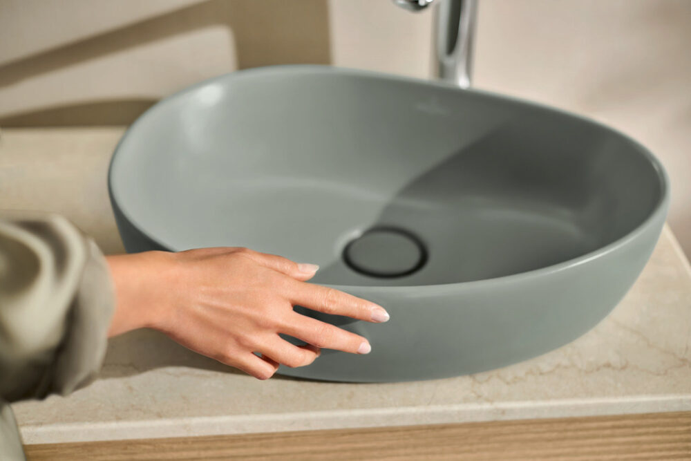 ceramic surface-mounted washbasin in green colour