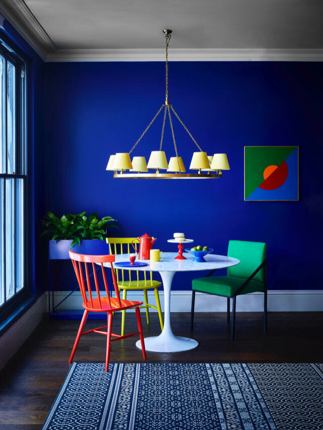 Colourful dining room