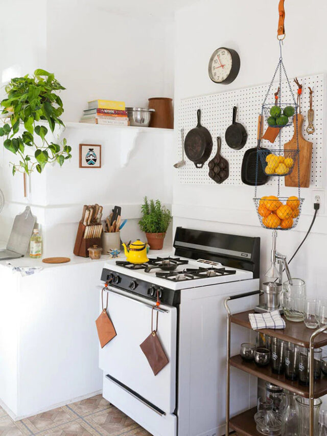 Small-Rental-Kitchen (1)