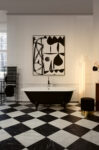 free standing bathtub from Hommage collection by Villeroy & Boch