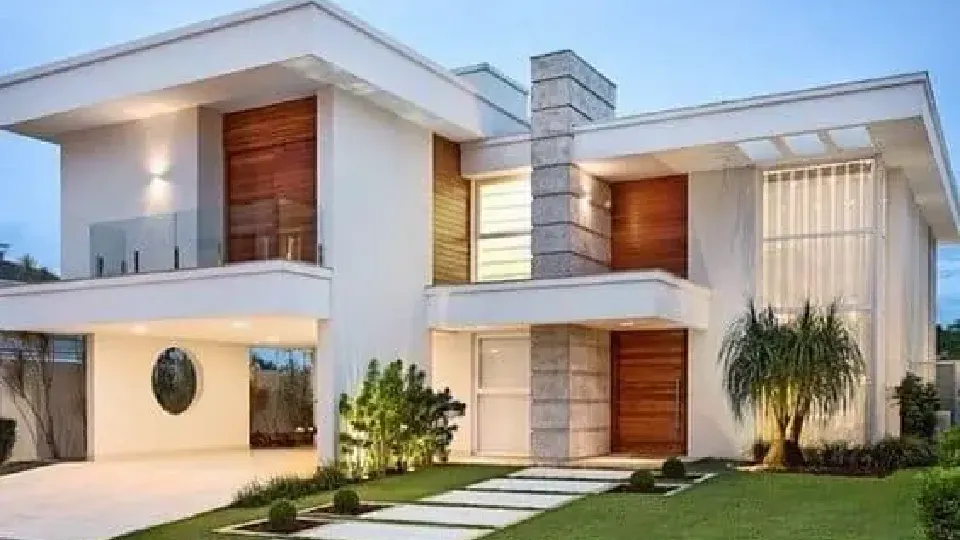 white coloured luxurious bungalow