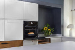 Clifton series black built-in oven with food