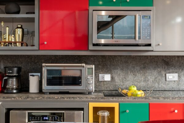 microwave oven, best brands in India, modular kitchen, glossy laminates