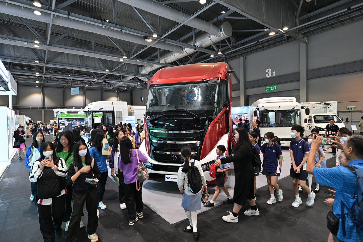 This year’s Eco Expo Asia attracted over 300 exhibitors, jointly exploring the latest green opportunities, with one of the highlights being the Green Transportation zone