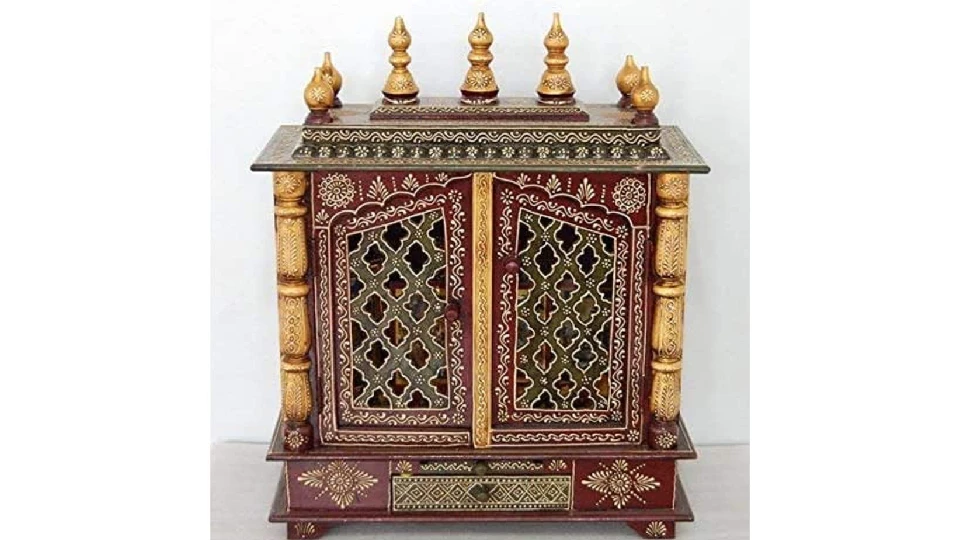 brown prayer unit with golden accents