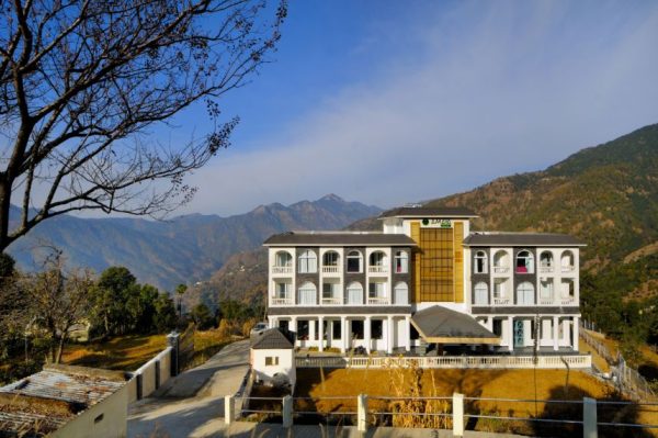 modern luxury resort, dehradun