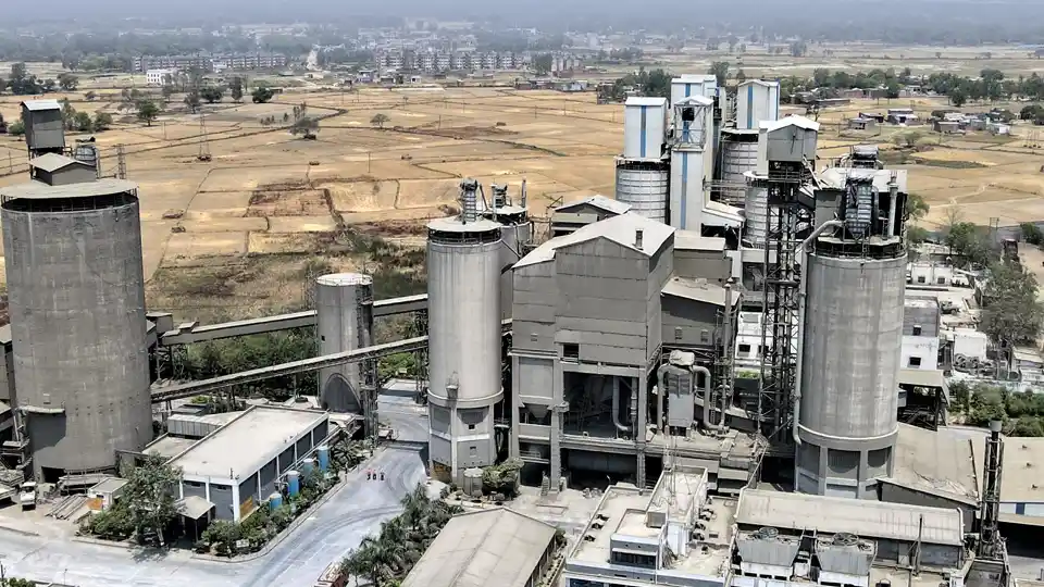 A cement fectory in raebareli - birla corporation house