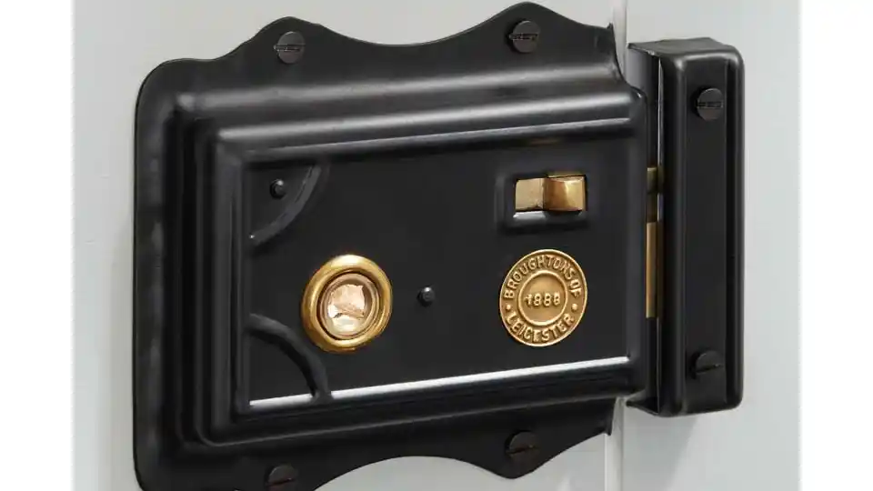 Rim latch in black finish door hardware