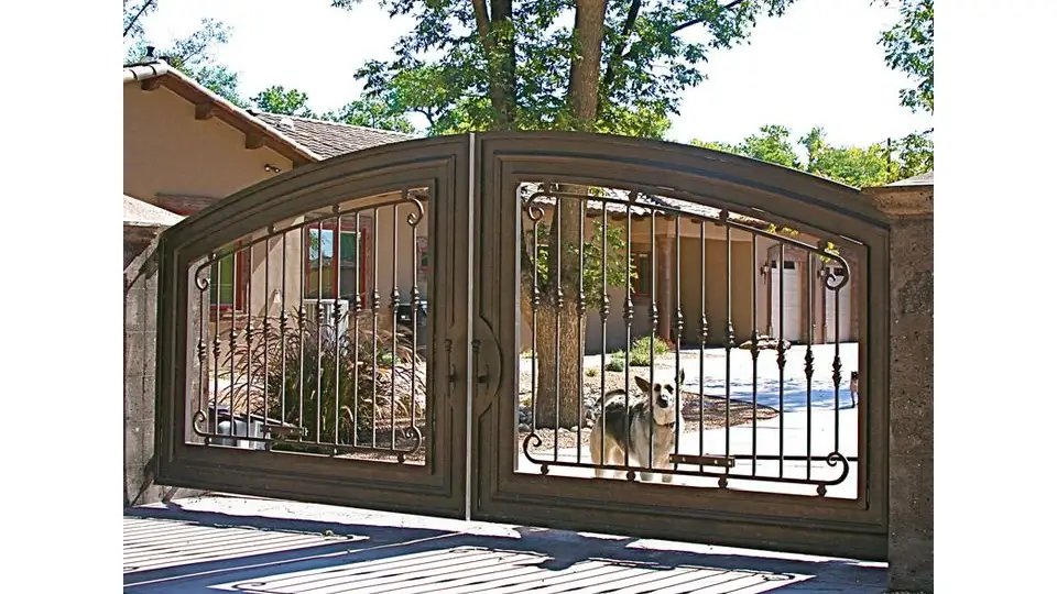 Tuscan barn front entrance