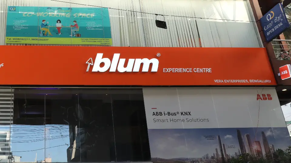 blum experience center