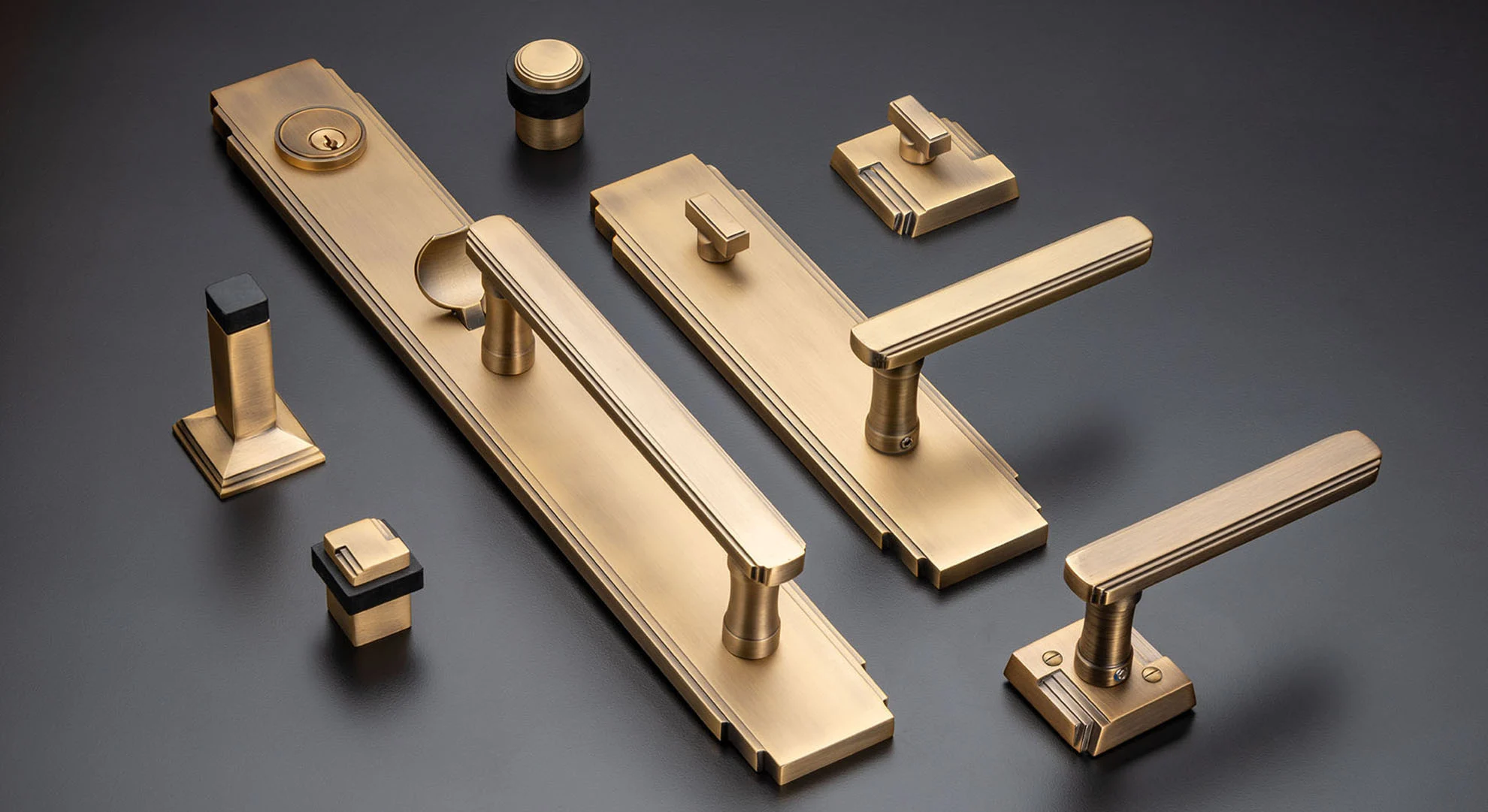 Handle hardware in golden brass finish, hardware store products