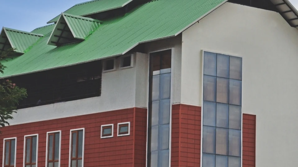 Polyurethane roofing sheet made from plastic(pvc or upvc)