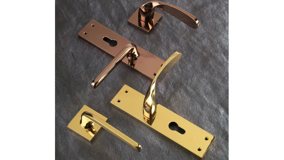 Hardwyn modest series mortise door handles