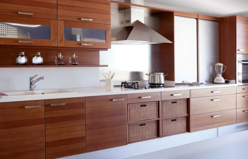Simple and elegant kitchen cabinetry