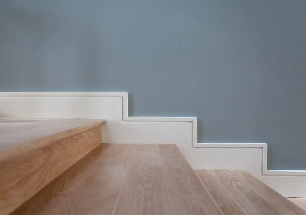 type of tile skirting with skirtboard